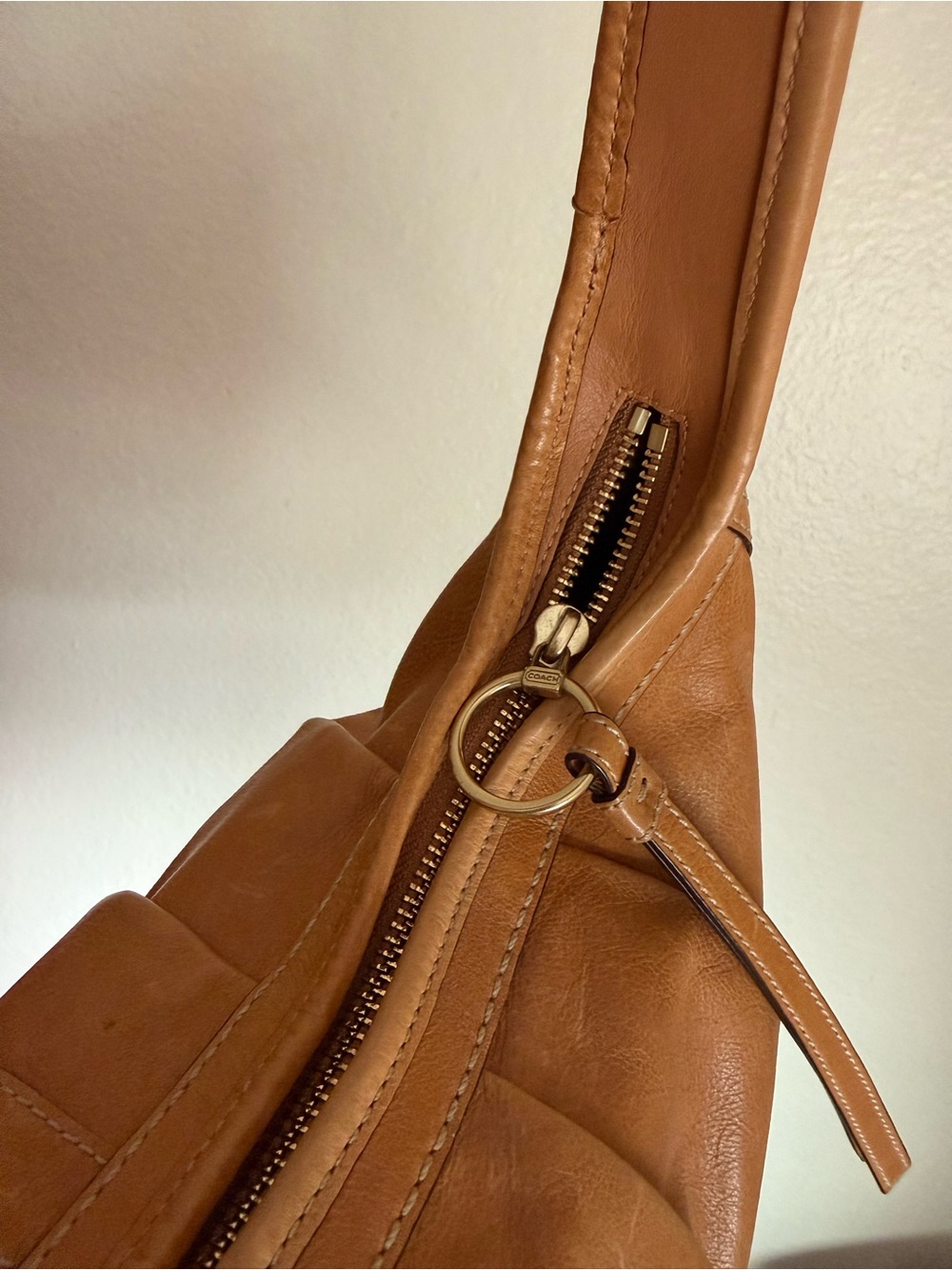 Coach Pleated Hobo Ergo shoulder bag 2008 - Picture 5 of 6